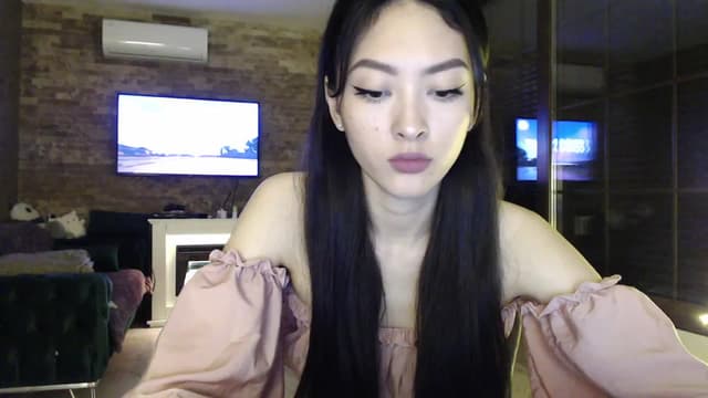 Gallery image thumbnail from Vikki's myfreecams stream on, 02/09/2024, 24:31 image 9 of 20