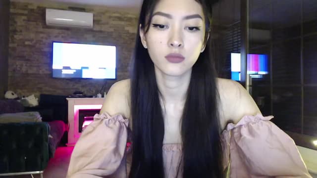 Gallery image thumbnail from Vikki's myfreecams stream on, 02/09/2024, 24:31 image 16 of 20