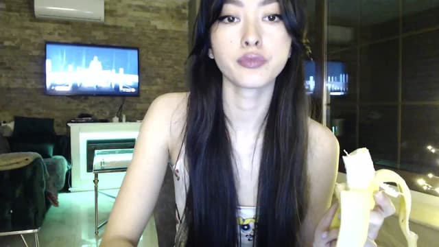 Gallery image thumbnail from Vikki's myfreecams stream on, 02/10/2024, 01:55 image 15 of 20