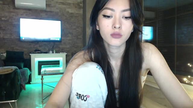 Gallery image thumbnail from Vikki's myfreecams stream on, 02/10/2024, 01:55 image 9 of 20