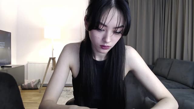 Gallery image thumbnail from Vikki's myfreecams stream on, 03/07/2024, 23:08 image 10 of 20