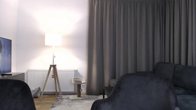 Gallery image thumbnail from Vikki's myfreecams stream on, 03/13/2024, 22:31 image 11 of 20