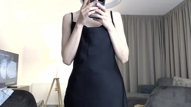 Gallery image thumbnail from Vikki's myfreecams stream on, 03/16/2024, 24:07 image 9 of 20