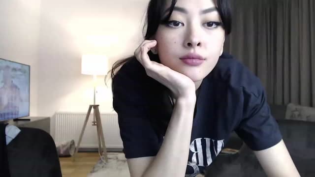 Gallery image thumbnail from Vikki's myfreecams stream on, 03/16/2024, 24:07 image 1 of 20