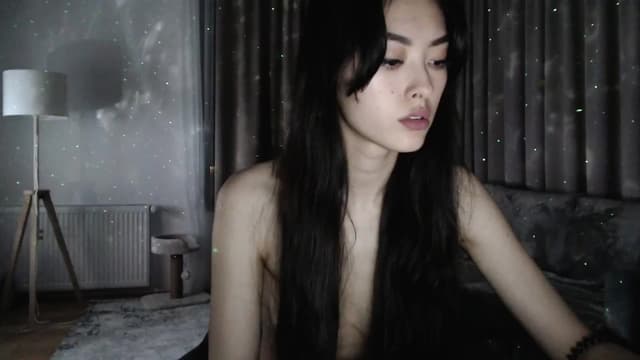 Gallery image thumbnail from Vikki's myfreecams stream on, 03/28/2024, 01:47 image 18 of 20