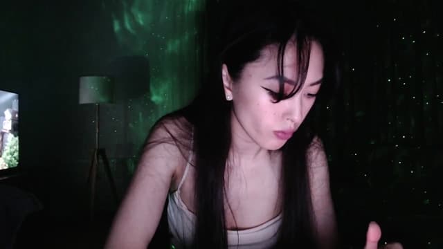 Gallery image thumbnail from Vikki's myfreecams stream on, 03/29/2024, 24:01 image 5 of 20