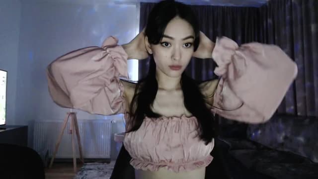 Gallery image thumbnail from Vikki's myfreecams stream on, 04/06/2024, 04:48 image 5 of 20