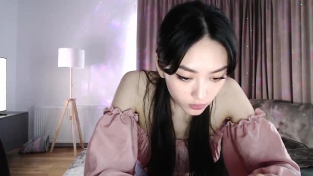Gallery image thumbnail from Vikki's myfreecams stream on, 04/06/2024, 04:48 image 20 of 20