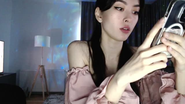 Gallery image thumbnail from Vikki's myfreecams stream on, 04/06/2024, 04:48 image 7 of 20