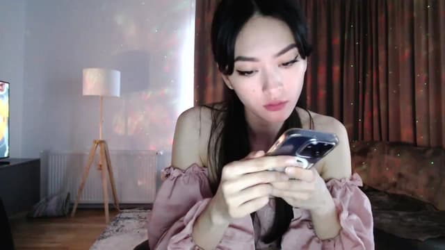 Gallery image thumbnail from Vikki's myfreecams stream on, 04/06/2024, 04:48 image 19 of 20