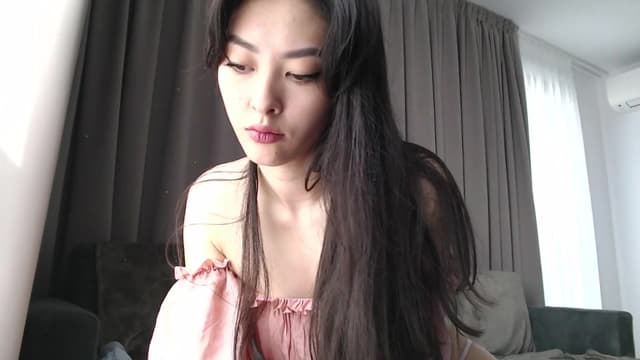 Gallery image thumbnail from Vikki's myfreecams stream on, 04/06/2024, 08:06 image 13 of 20