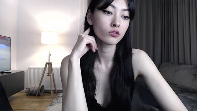 Gallery image thumbnail from Vikki's myfreecams stream on, 04/12/2024, 23:33 image 8 of 20
