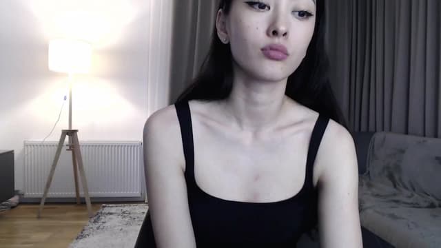 Gallery image thumbnail from Vikki's myfreecams stream on, 04/21/2024, 23:08 image 14 of 20
