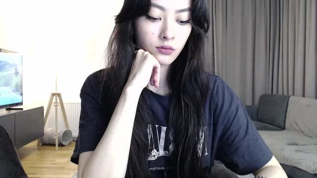 Gallery image thumbnail from Vikki's myfreecams stream on, 04/24/2024, 18:53 image 12 of 20