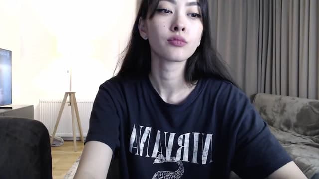 Gallery image thumbnail from Vikki's myfreecams stream on, 04/29/2024, 21:25 image 11 of 20