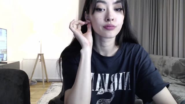Gallery image thumbnail from Vikki's myfreecams stream on, 04/29/2024, 21:25 image 6 of 20