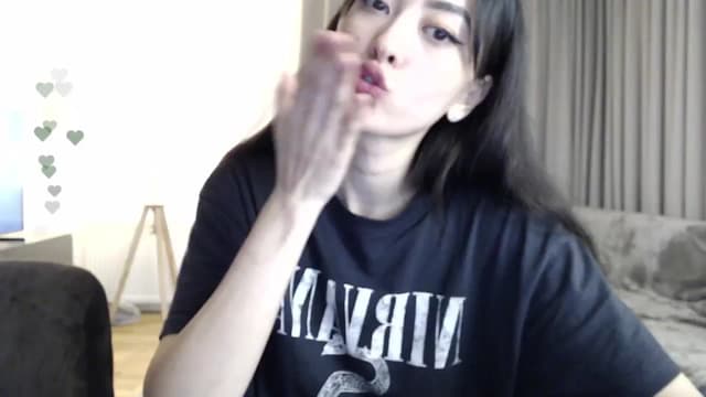 Gallery image thumbnail from Vikki's myfreecams stream on, 04/29/2024, 21:25 image 14 of 20