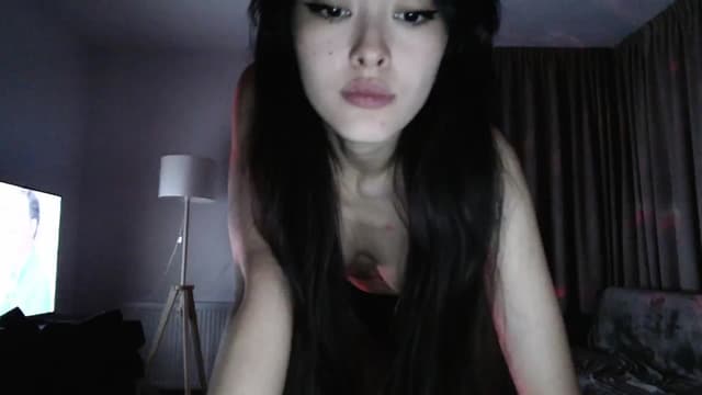 Gallery image thumbnail from Vikki's myfreecams stream on, 04/29/2024, 23:20 image 5 of 20