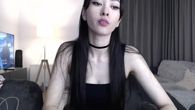 Gallery image thumbnail from Vikki's myfreecams stream on, 05/19/2024, 23:17 image 7 of 20