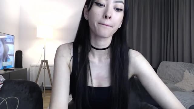 Gallery image thumbnail from Vikki's myfreecams stream on, 05/19/2024, 23:17 image 10 of 20
