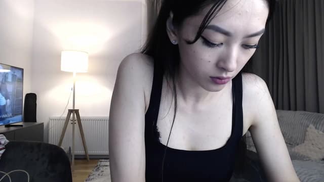 Gallery image thumbnail from Vikki's myfreecams stream on, 05/19/2024, 23:17 image 2 of 20
