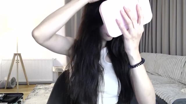 Gallery image thumbnail from Vikki's myfreecams stream on, 05/30/2024, 23:01 image 8 of 20