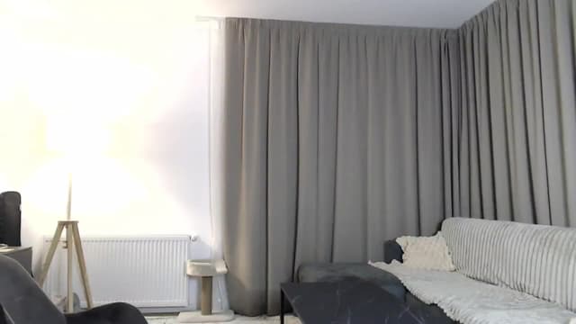 Gallery image thumbnail from Vikki's myfreecams stream on, 06/15/2024, 23:30 image 16 of 20