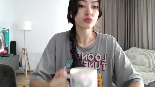 Gallery image thumbnail from Vikki's myfreecams stream on, 06/24/2024, 12:24 image 5 of 20