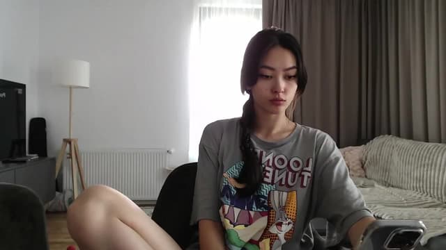 Gallery image thumbnail from Vikki's myfreecams stream on, 06/24/2024, 12:24 image 7 of 20