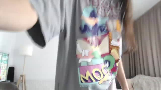 Gallery image thumbnail from Vikki's myfreecams stream on, 06/24/2024, 13:10 image 5 of 20
