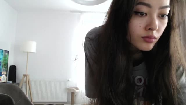 Gallery image thumbnail from Vikki's myfreecams stream on, 06/24/2024, 13:10 image 1 of 20