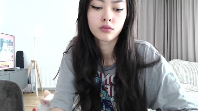 Gallery image thumbnail from Vikki's myfreecams stream on, 06/24/2024, 13:10 image 17 of 20