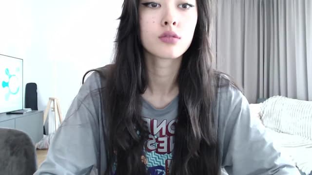 Gallery image thumbnail from Vikki's myfreecams stream on, 06/24/2024, 13:10 image 13 of 20