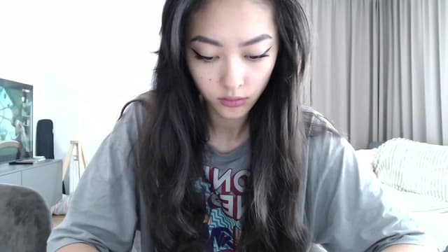 Gallery image thumbnail from Vikki's myfreecams stream on, 06/24/2024, 13:10 image 14 of 20