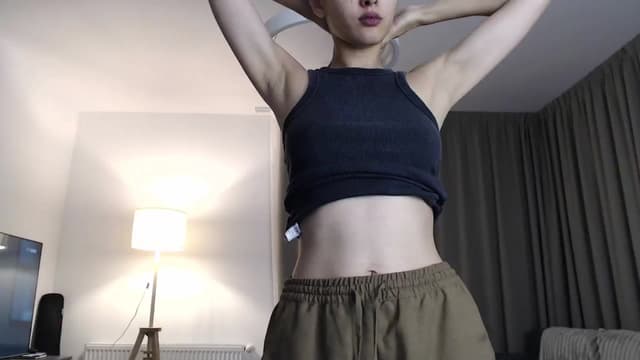 Gallery image thumbnail from Vikki's myfreecams stream on, 06/27/2024, 23:42 image 18 of 20