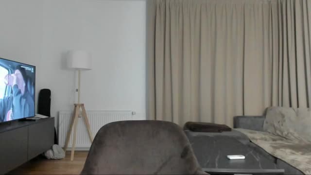 Gallery image thumbnail from Vikki's myfreecams stream on, 08/11/2024, 22:40 image 2 of 20