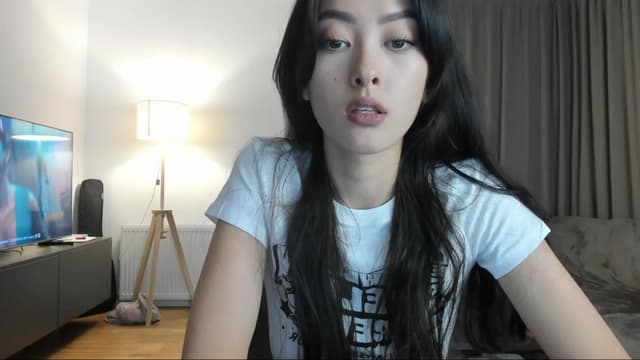 Gallery image thumbnail from Vikki's myfreecams stream on, 08/13/2024, 24:14 image 2 of 20