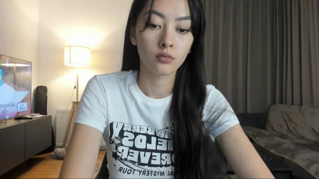 Gallery image thumbnail from Vikki's myfreecams stream on, 08/14/2024, 24:41 image 3 of 20
