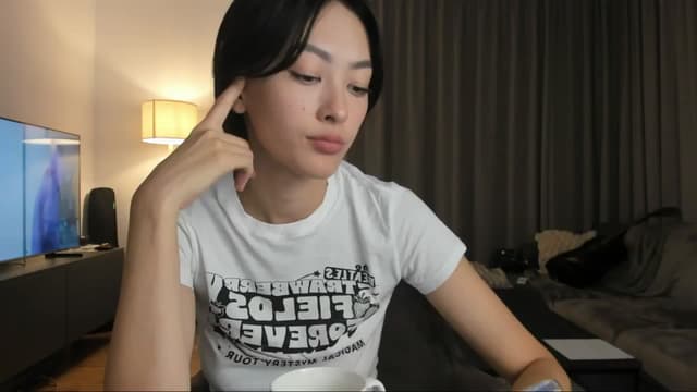 Gallery image thumbnail from Vikki's myfreecams stream on, 09/12/2024, 24:23 image 2 of 20