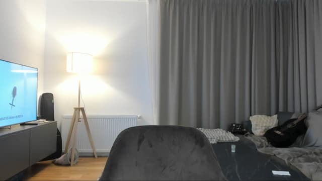 Gallery image thumbnail from Vikki's myfreecams stream on, 09/13/2024, 23:13 image 14 of 20