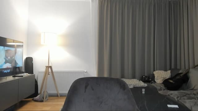 Gallery image thumbnail from Vikki's myfreecams stream on, 09/13/2024, 23:13 image 16 of 20