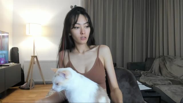 Gallery image thumbnail from Vikki's myfreecams stream on, 09/16/2024, 24:03 image 4 of 20