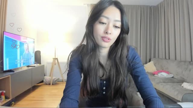 Gallery image thumbnail from Vikki's myfreecams stream on, 09/25/2024, 24:09 image 15 of 20