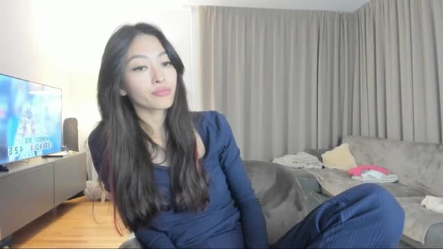 Gallery image thumbnail from Vikki's myfreecams stream on, 09/25/2024, 24:09 image 19 of 20