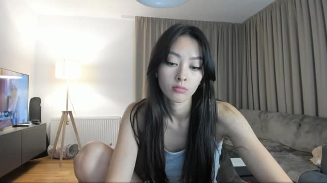 Gallery image thumbnail from Vikki's myfreecams stream on, 10/07/2024, 23:39 image 13 of 20
