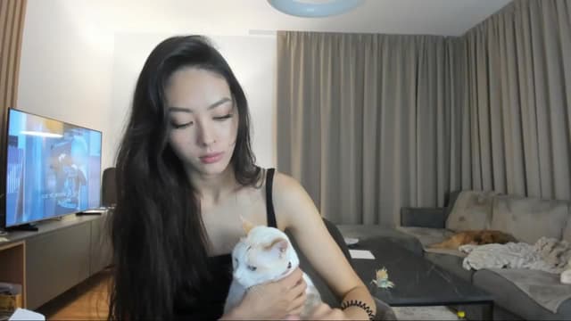 Gallery image thumbnail from Vikki's myfreecams stream on, 10/13/2024, 24:19 image 10 of 20