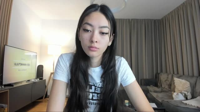 Gallery image thumbnail from Vikki's myfreecams stream on, 10/30/2024, 24:33 image 5 of 20