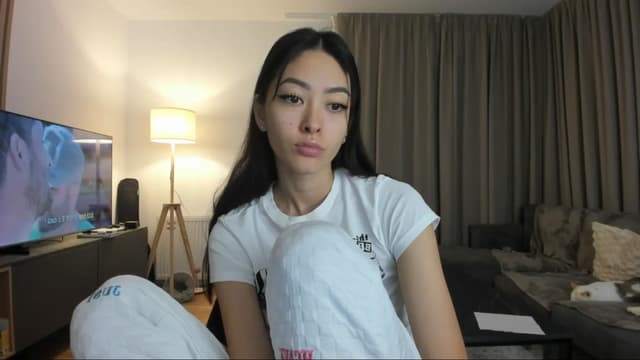 Gallery image thumbnail from Vikki's myfreecams stream on, 10/30/2024, 24:33 image 11 of 20