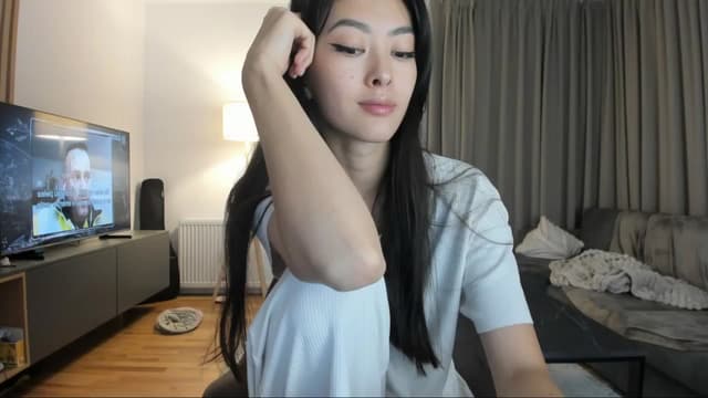 Gallery image thumbnail from Vikki's myfreecams stream on, 11/08/2024, 21:48 image 4 of 20