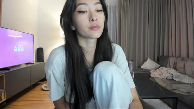 Gallery image thumbnail from Vikki's myfreecams stream on, 11/08/2024, 21:48 image 8 of 20